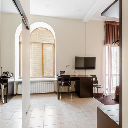 Incognito Boutique Hotel Kiev Luaran gambar