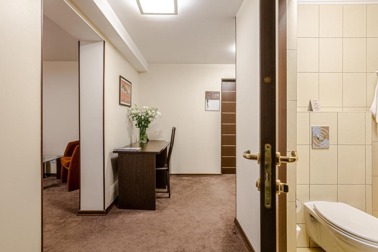 Incognito Boutique Hotel Kiev Luaran gambar